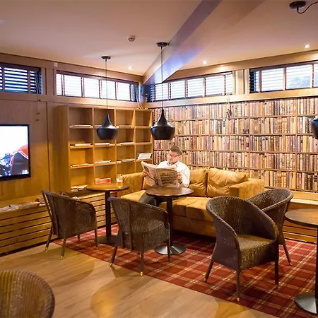 Hotel Finlandia Isovalkeinen 3*
