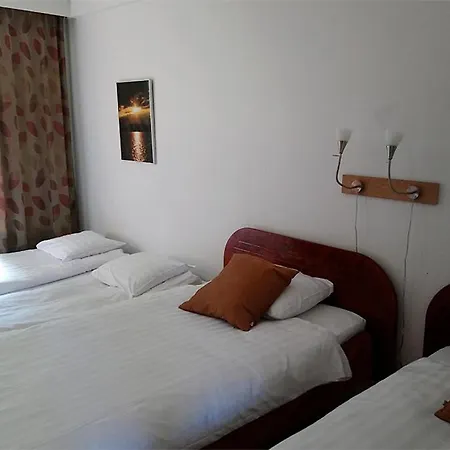 Finlandia Isovalkeinen 3* Kuopio