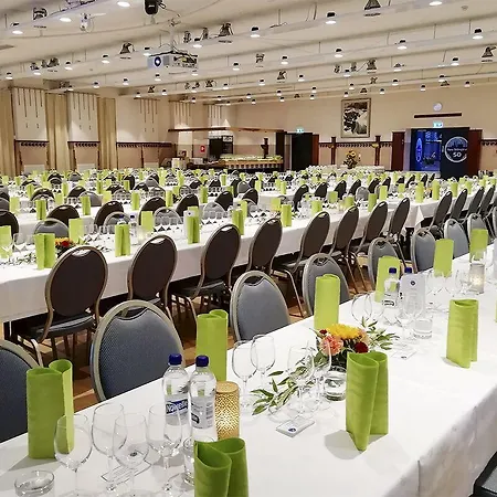 Finlandia Isovalkeinen Szálloda Kuopio