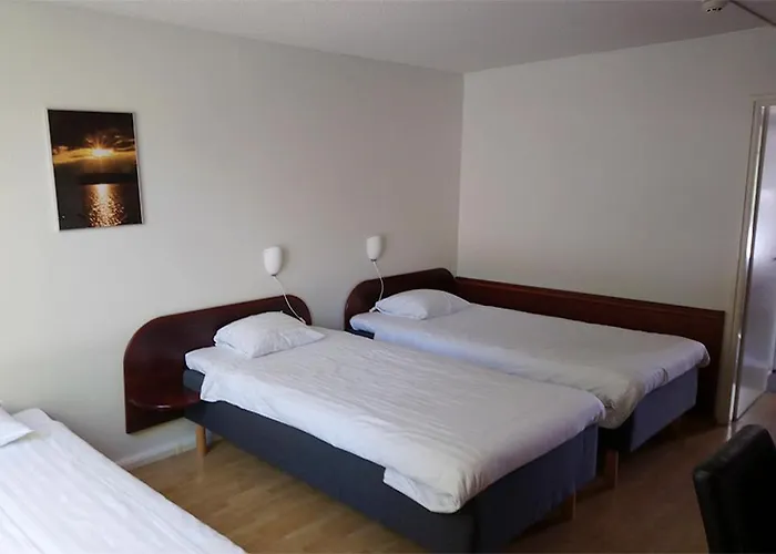 Finlandia Hotel Isovalkeinen Hotell 3*